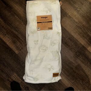 NEW WRANGLER Oversized Plush Throw Blanket Cowgirl Boots, Hats & Bows Sage/White